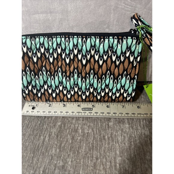 Vera Bradley Front Zip Wristlet Sierra Stream multiple card‎ slots inside NWT - Picture 4 of 8